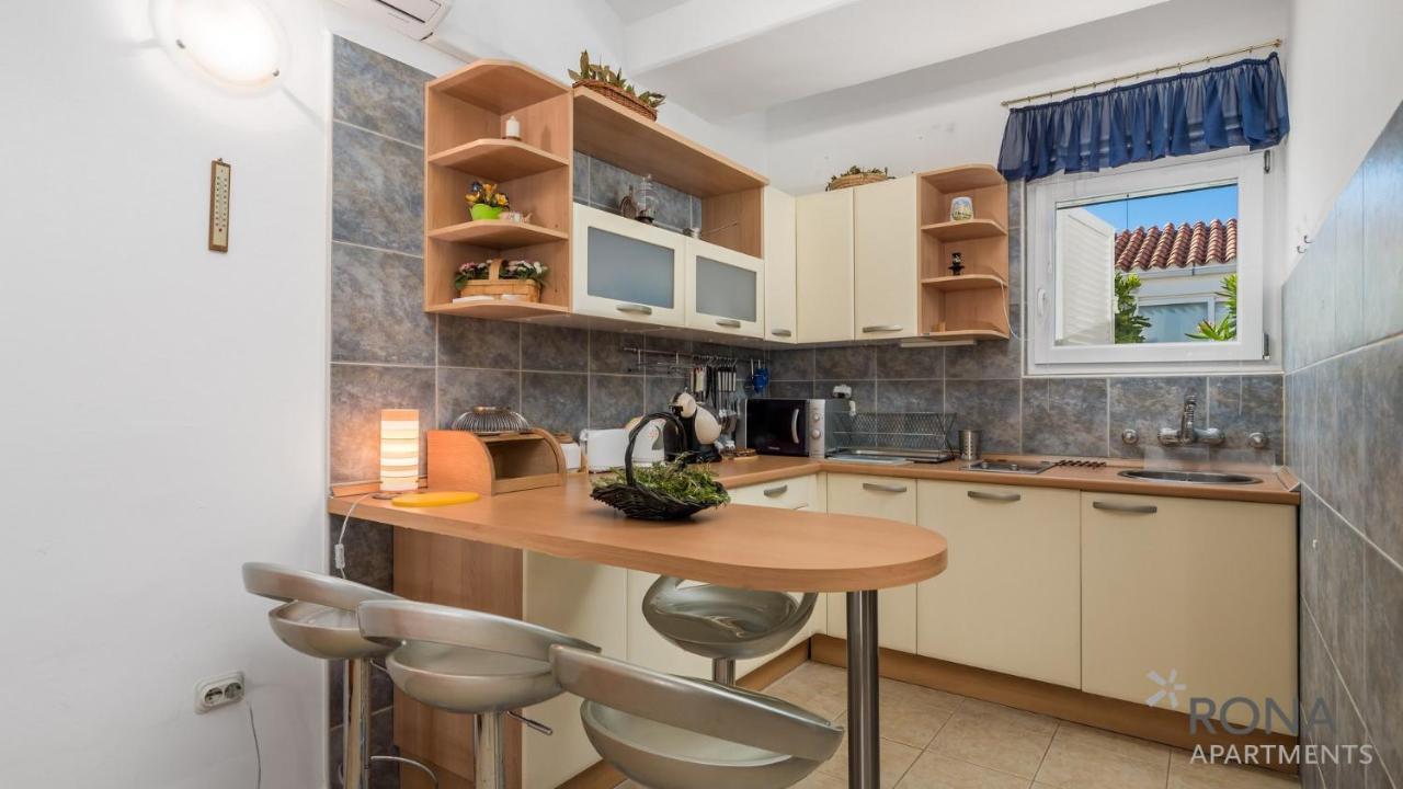 Rona Apartment Aurora Novaglia Esterno foto